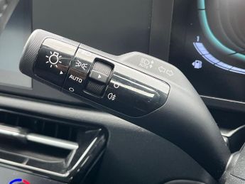 Kia Niro Hybrid 1.6h Gdi 2 Suv 5dr Petrol Hybrid Dct Euro 6 (s/s) (139 Bhp)