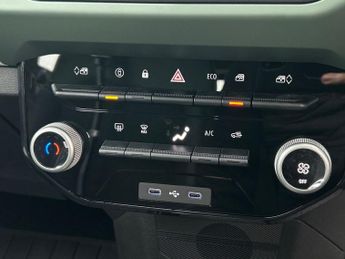 Dacia Spring 65 26.8kwh Extreme Hatchback 5dr Electric Auto (65 ps)