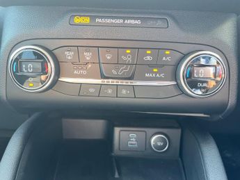 Ford Kuga 2.5 Ecoboost Duratec 14.4kwh Titanium First Edition Suv 5dr Petr