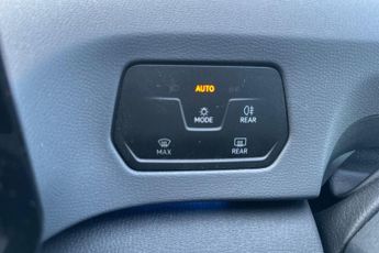 Volkswagen ID3 Pro Performance 58kwh Life Hatchback 5dr Electric Auto (204 Ps)