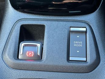 Vauxhall Corsa Electric 50kwh Yes Hatchback 5dr Electric Auto (136 Ps)