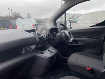Vauxhall Combo E 2300 50kwh Prime Panel Van 6dr Electric Auto L2 (7.4kw Charger) 