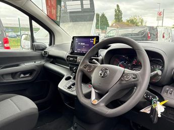 Vauxhall Combo E 2300 50kwh Prime Panel Van 5dr Electric Auto L1 (7.4kw Charger) 