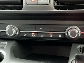 Vauxhall Combo E 2300 50kwh Prime Panel Van 5dr Electric Auto L1 (7.4kw Charger)