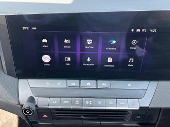 Vauxhall Astra Electric 54kwh Gs Hatchback 5dr Electric Auto (156 Ps)