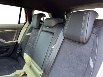 Vauxhall Astra Electric 54kwh Ultimate Sports Tourer 5dr Electric Auto (156 Ps)