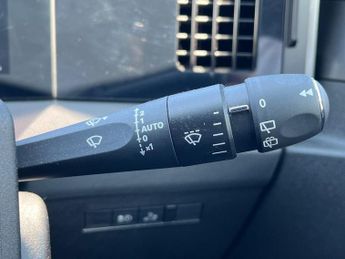 Vauxhall Astra Electric 54kwh Ultimate Sports Tourer 5dr Electric Auto (156 Ps)