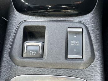 Vauxhall Corsa Electric 50kwh Design Hatchback 5dr Electric Auto (136 Ps)