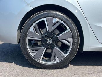 Vauxhall Astra Electric 54kwh Ultimate Hatchback 5dr Electric Auto (156 Ps)