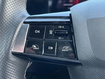Vauxhall Astra Electric 54kwh Ultimate Hatchback 5dr Electric Auto (156 Ps)