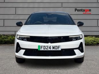 Vauxhall Astra Electric 54kwh Ultimate Hatchback 5dr Electric Auto (156 Ps)