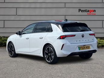 Vauxhall Astra Electric 54kwh Ultimate Hatchback 5dr Electric Auto (156 Ps)