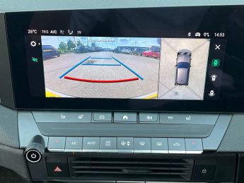 Vauxhall Astra Electric 54kwh Ultimate Hatchback 5dr Electric Auto (156 Ps)