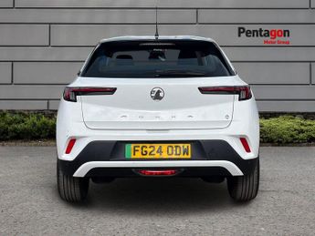 Vauxhall Mokka Electric 50kwh Design Suv 5dr Electric Auto (136 Ps)