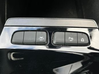 Vauxhall Mokka Electric 50kwh Design Suv 5dr Electric Auto (136 Ps)