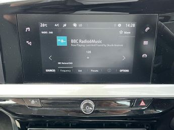 Vauxhall Mokka Electric 50kwh Design Suv 5dr Electric Auto (136 Ps)
