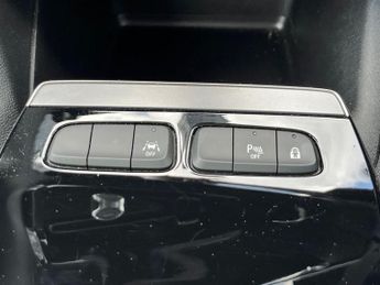 Vauxhall Mokka Electric 50kwh Design Suv 5dr Electric Auto (136 Ps)