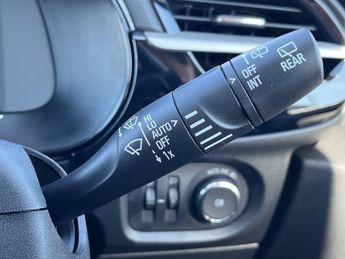 Vauxhall Corsa Electric 50kwh Design Hatchback 5dr Electric Auto (136 Ps)