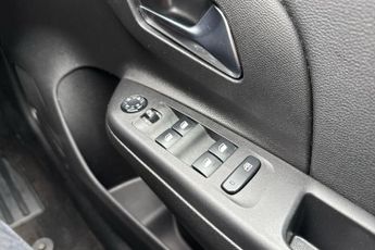 Vauxhall Corsa Electric 50kwh Elite Nav Hatchback 5dr Electric Auto (7.4kw Charger) (136