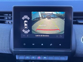 Renault Clio 1.6 E Tech Techno Hatchback 5dr Petrol Hybrid Auto Euro 6 (s/s)