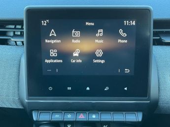 Renault Clio 1.6 E Tech Techno Hatchback 5dr Petrol Hybrid Auto Euro 6 (s/s) 