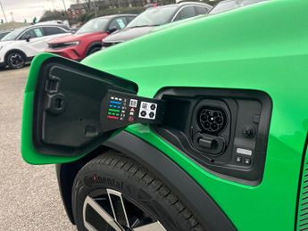 Renault 5 E Tech Electric Comfort Range 52kwh Techno Hatchback 5dr Electric Auto (150 Ps)