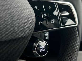 Renault 5 E Tech Electric Comfort Range 52kwh Techno Hatchback 5dr Electric Auto (150 Ps)