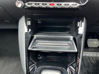 Peugeot E 208 50kwh E Style Hatchback 5dr Electric Auto (7.4kw Charger) (136 P