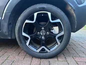 Vauxhall Crossland 1.2 Turbo Ultimate Nav Suv 5dr Petrol Auto Euro 6 (s/s) (130 Ps)