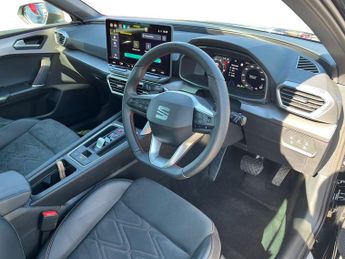 SEAT Leon Estate e Hybrid 1.5 Ehybrid 25.8kwh Fr Sport Estate 5dr Petrol Plug In Hybrid Ds