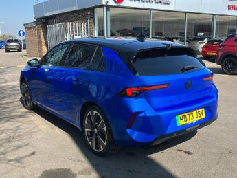 Vauxhall Astra Electric 54kwh Ultimate Hatchback 5dr Electric Auto (156 Ps)