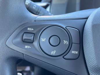 Vauxhall Corsa Electric 50kwh Design Hatchback 5dr Electric Auto (136 Ps)