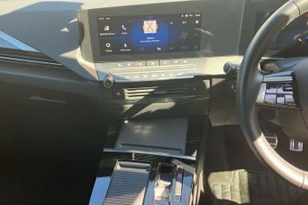 Vauxhall Astra Electric 54kwh Ultimate Hatchback 5dr Electric Auto (156 Ps)