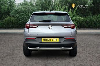 Vauxhall Grandland X 1.2 Turbo Business Edition Nav Suv 5dr Petrol Auto Euro 6 (s/s) 