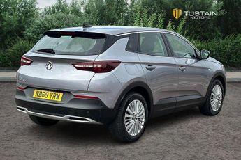 Vauxhall Grandland X 1.2 Turbo Business Edition Nav Suv 5dr Petrol Auto Euro 6 (s/s) 