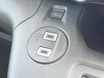 Vauxhall Combo E 52kwh Pro Xl Panel Van 6dr Electric Auto Lwb (7.4kw Charger) (13