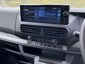 Peugeot E Expert E 1000 75kwh Professional Long Panel Van 6dr Electric Auto Lwb (
