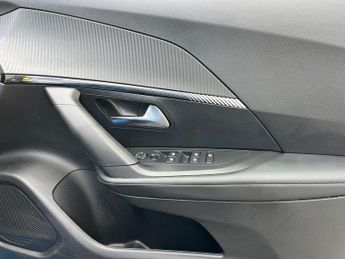Peugeot E 2008 50kwh Allure Suv 5dr Electric Auto (7kw Charger) (136 Ps)