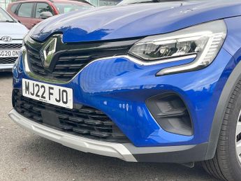 Renault Captur 1.3 Tce Iconic Edition Suv 5dr Petrol Edc Euro 6 (s/s) (140 Ps)
