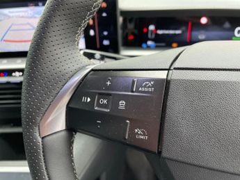 Vauxhall Grandland Electric 73kwh Gs Suv 5dr Electric Auto (213 Ps)