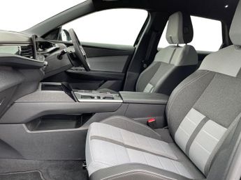 Vauxhall Grandland Electric 73kwh Gs Suv 5dr Electric Auto (213 Ps)