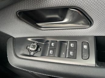 Vauxhall Grandland Electric 73kwh Gs Suv 5dr Electric Auto (213 Ps)