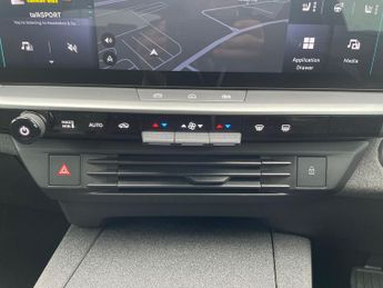 Vauxhall Grandland Electric 73kwh Gs Suv 5dr Electric Auto (213 Ps)
