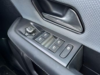 Vauxhall Grandland Electric 73kwh Gs Suv 5dr Electric Auto (213 Ps)