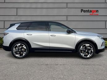 Vauxhall Grandland Electric 73kwh Ultimate Suv 5dr Electric Auto (213 Ps)
