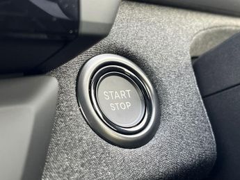 Vauxhall Grandland Electric 73kwh Ultimate Suv 5dr Electric Auto (213 Ps)