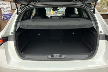 Vauxhall Astra Electric 54kwh Gs Hatchback 5dr Electric Auto (156 Ps)
