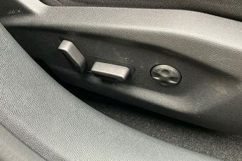 Vauxhall Astra Electric 54kwh Gs Hatchback 5dr Electric Auto (156 Ps)