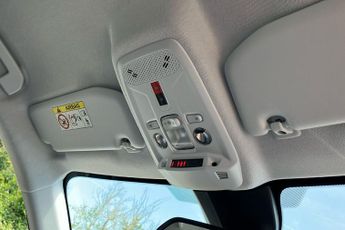 Vauxhall Corsa Electric 50kwh Design Hatchback 5dr Electric Auto (136 Ps)