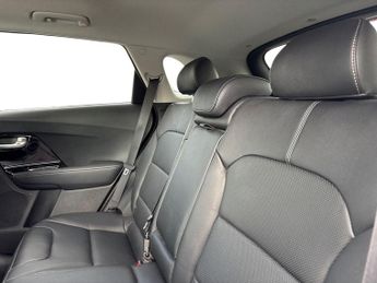 Kia Niro Self Charging Hybrid 1.6 Gdi 4 Suv 5dr Petrol Hybrid Dct Euro 6 (s/s) (139 Bhp)